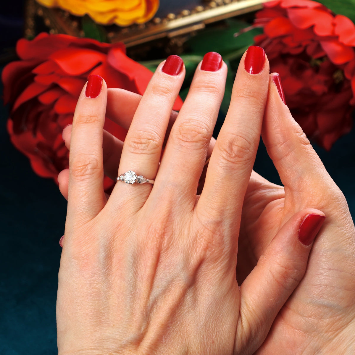 Much Desired Beauty!! Vintage Diamond Engagement Ring