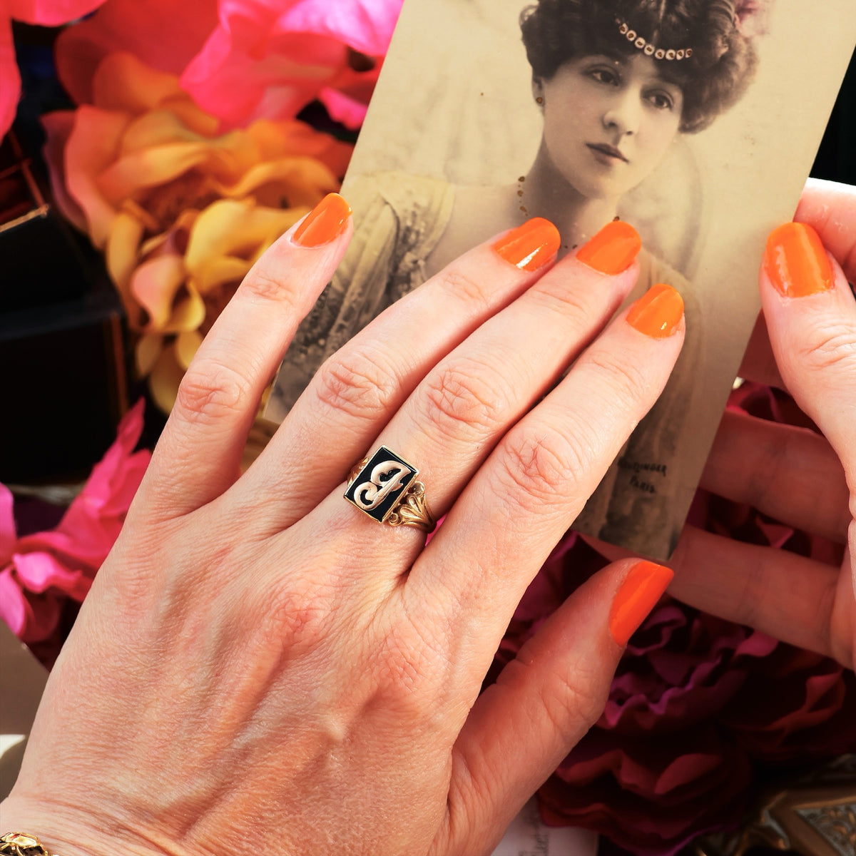 Date 1971 9ct Gold Initial 'J' Signet Ring