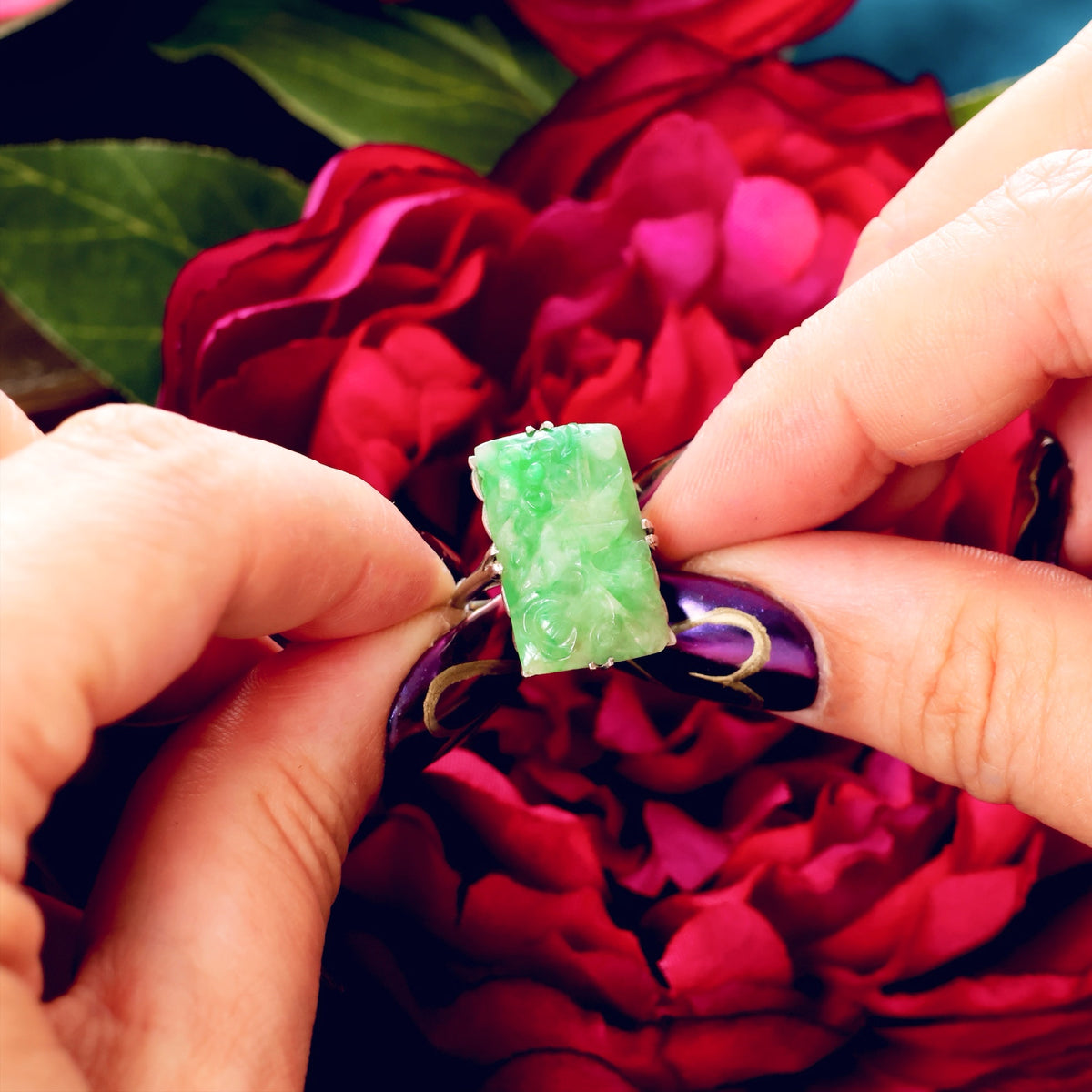 Vintage Art Deco Platinum Carved Jade Ring