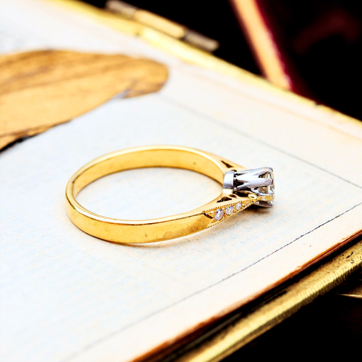 Vintage 0.25ct Brilliant-cut Diamond Solitaire Engagement Ring