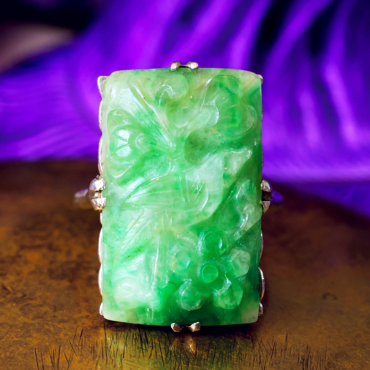 Vintage Art Deco Platinum Carved Jade Ring