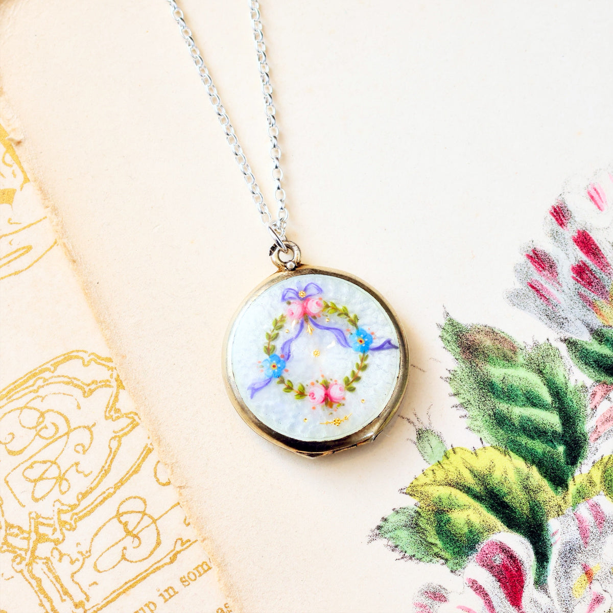 Vintage 1930's Enamelled Locket