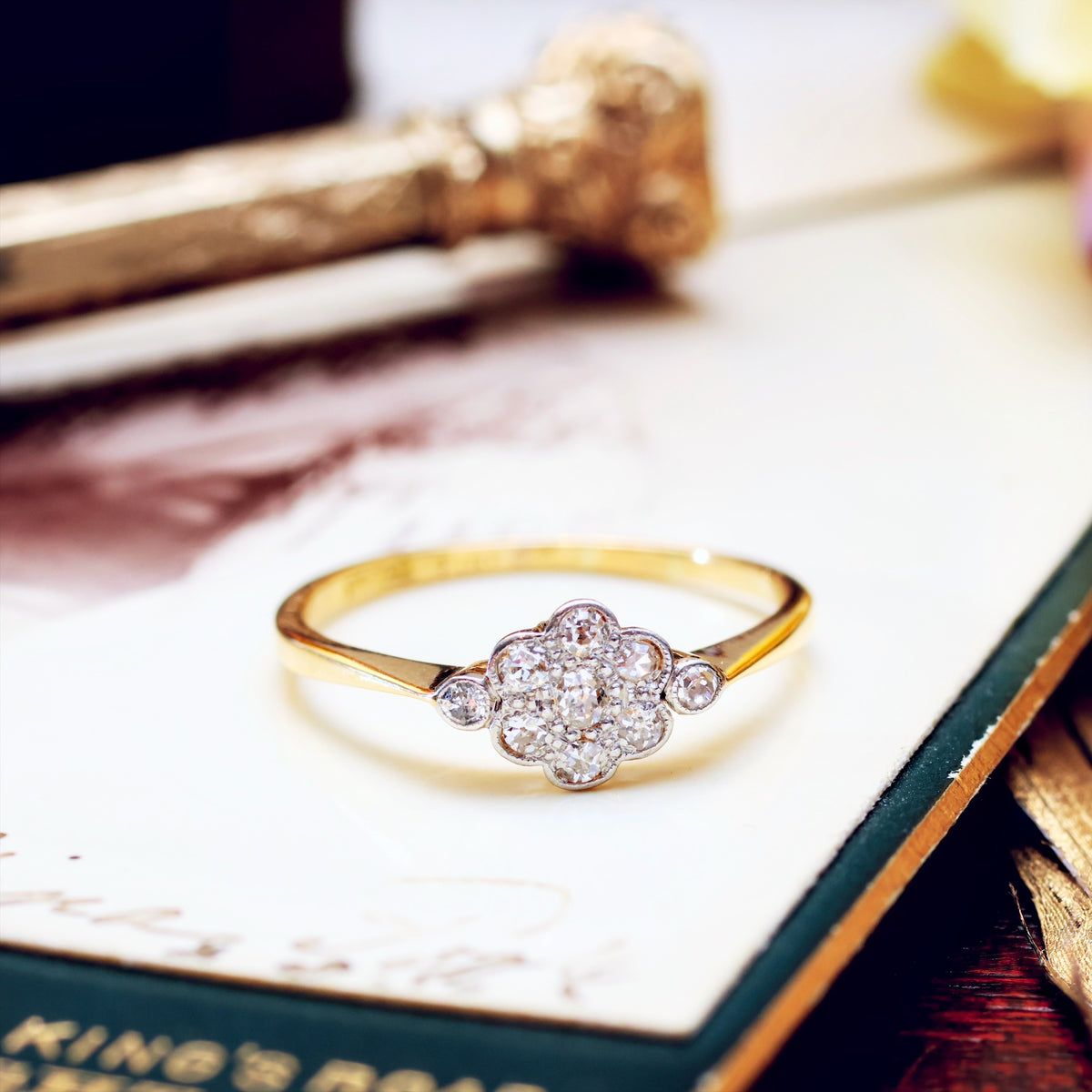 Vintage Pretty! Art Deco Diamond Daisy Ring