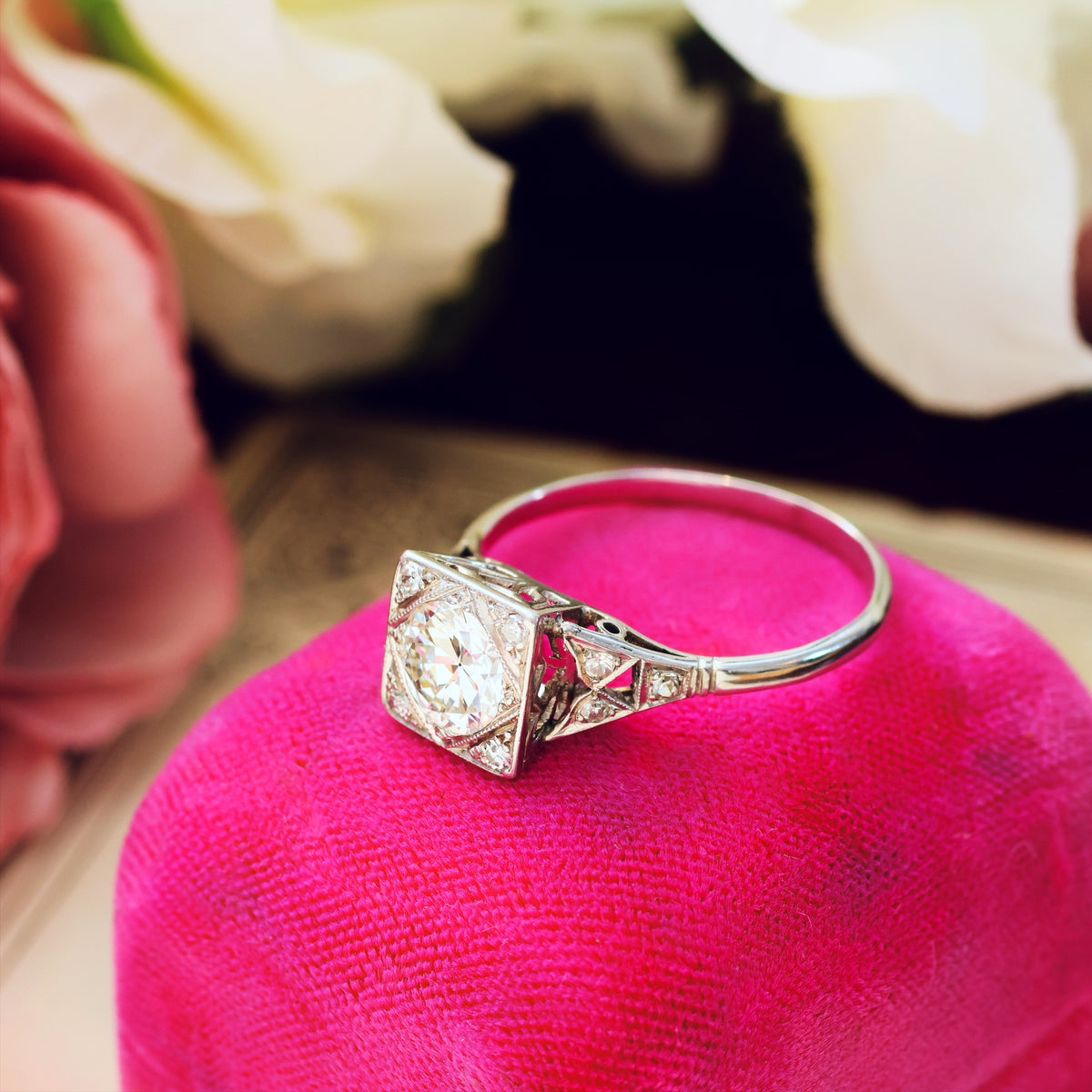 Vintage LOVE! Art Deco Diamond Engagement Ring