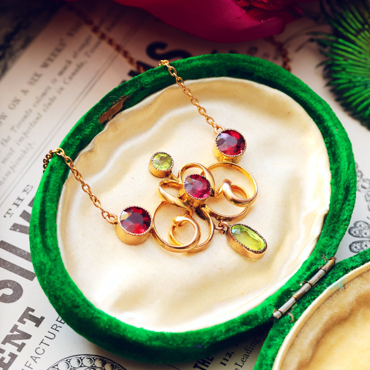 Majestic Antique Edwardian Garnet & Peridot Necklace