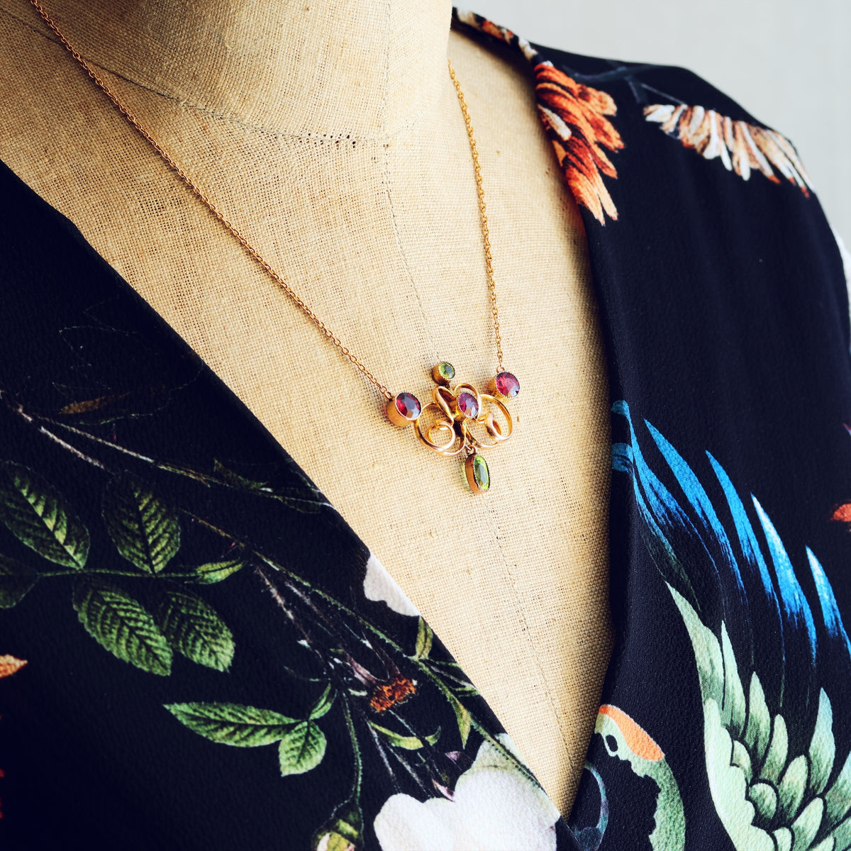 Majestic Antique Edwardian Garnet & Peridot Necklace