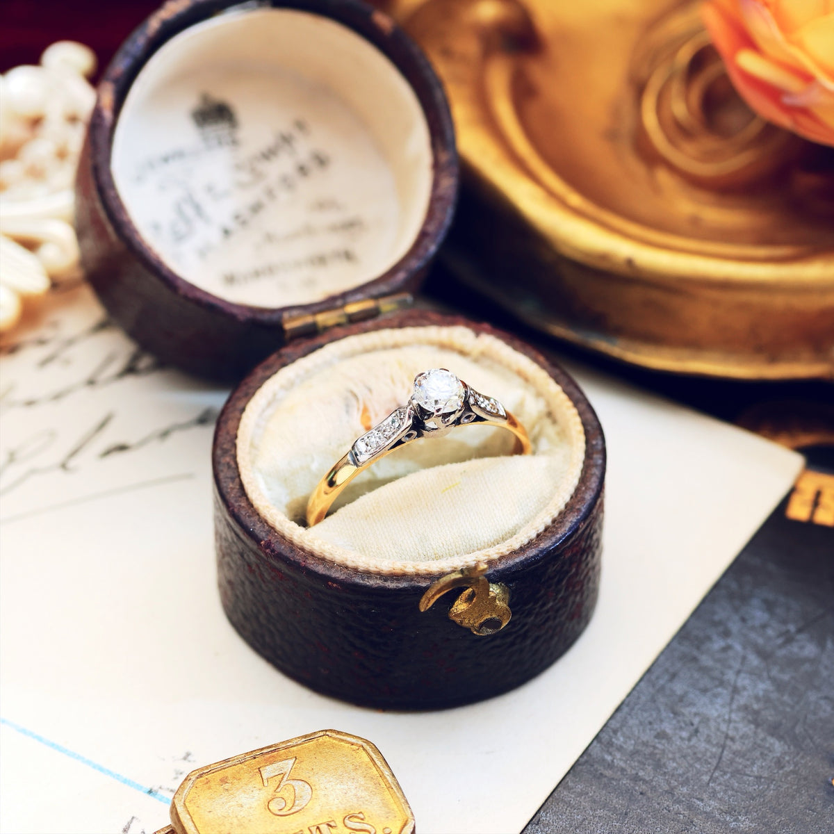 Vintage Glitter! Diamond Engagement Ring