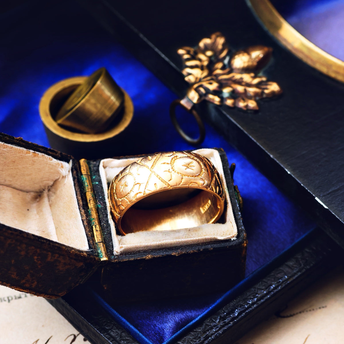 Antique Date 1896 'Roses for Love' Hand Engraved Wedding Ring