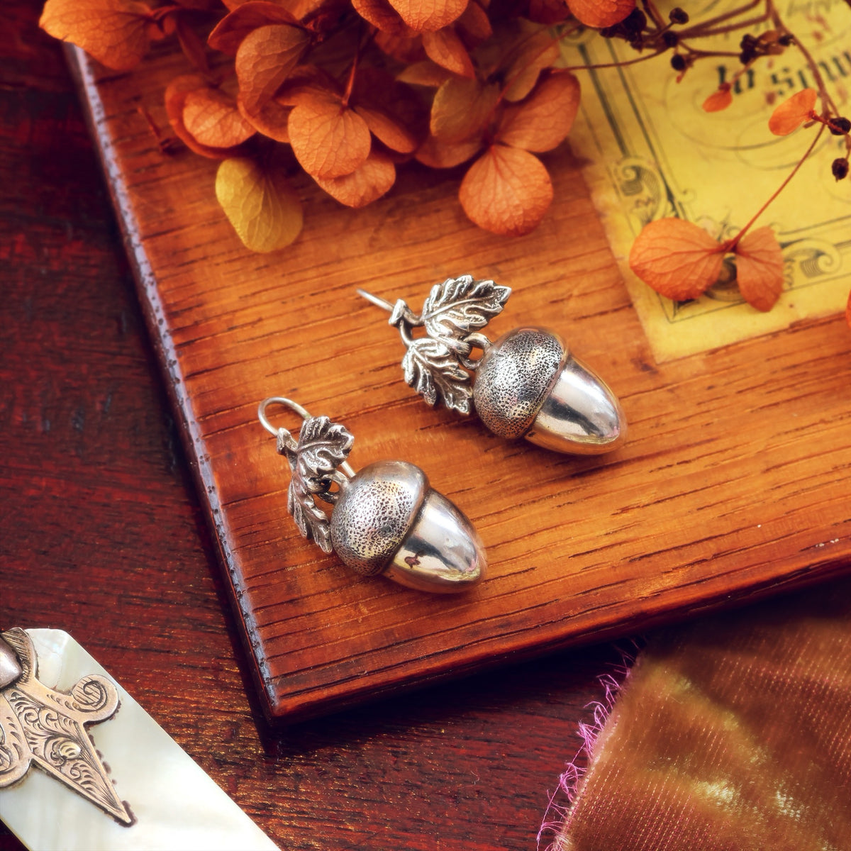 Adorable Victorian Silver Acorn Earrings