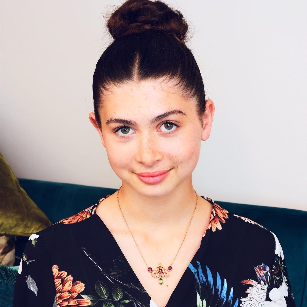 Majestic Antique Edwardian Garnet & Peridot Necklace