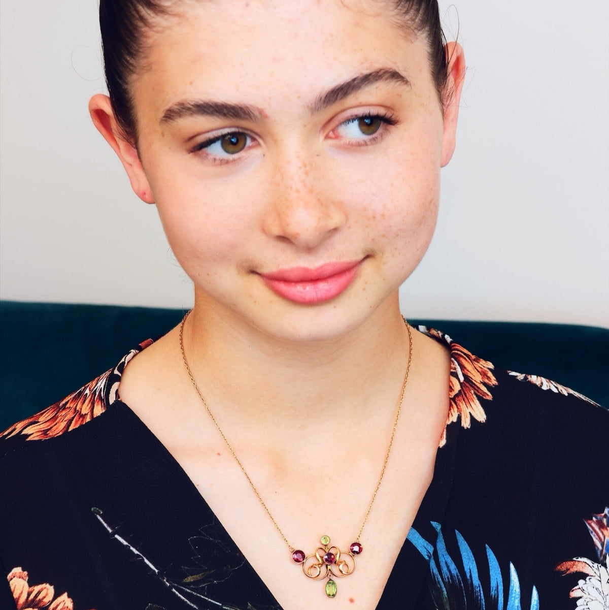 Majestic Antique Edwardian Garnet & Peridot Necklace