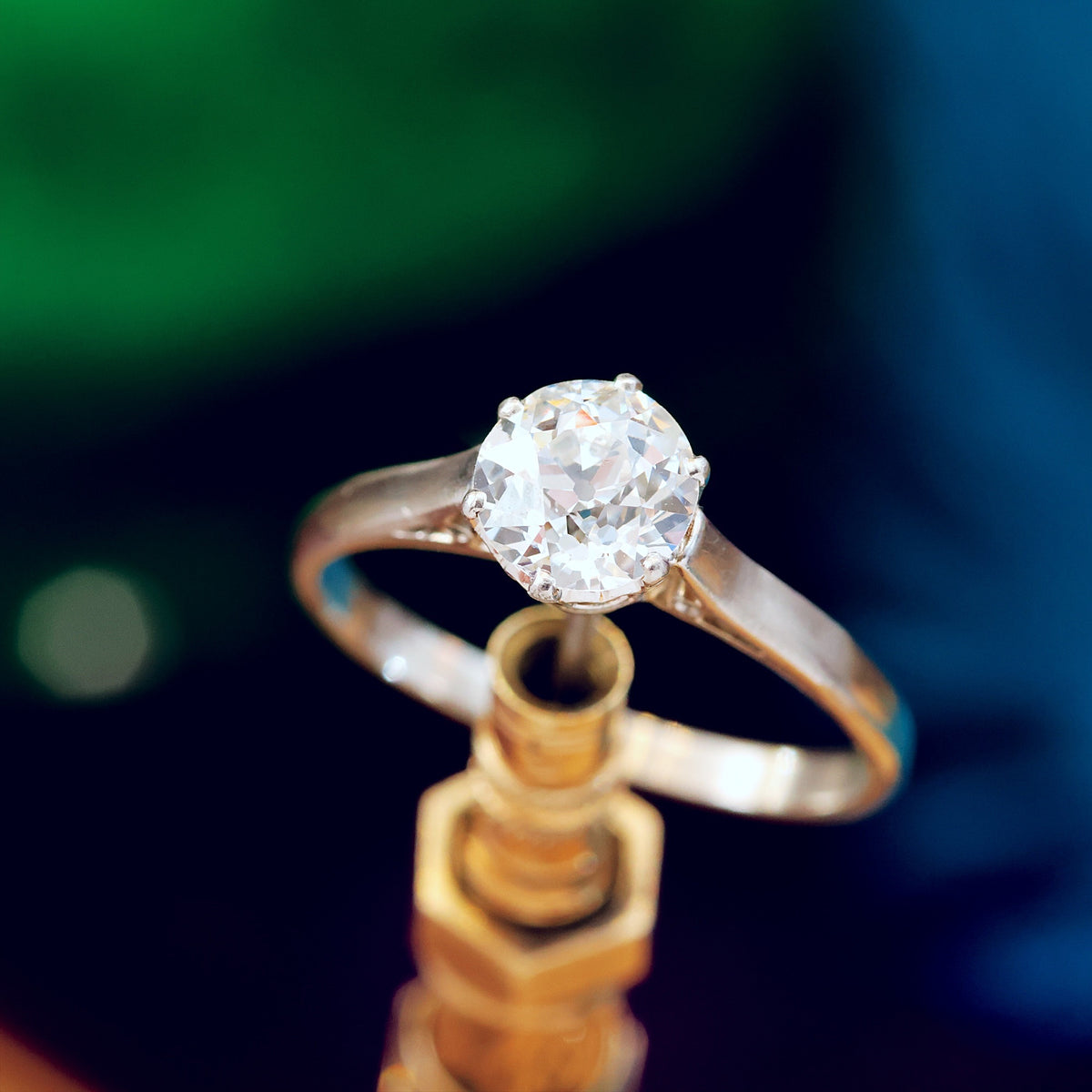 Sparklous!! Certificated Vintage Platinum Diamond Solitaire Ring