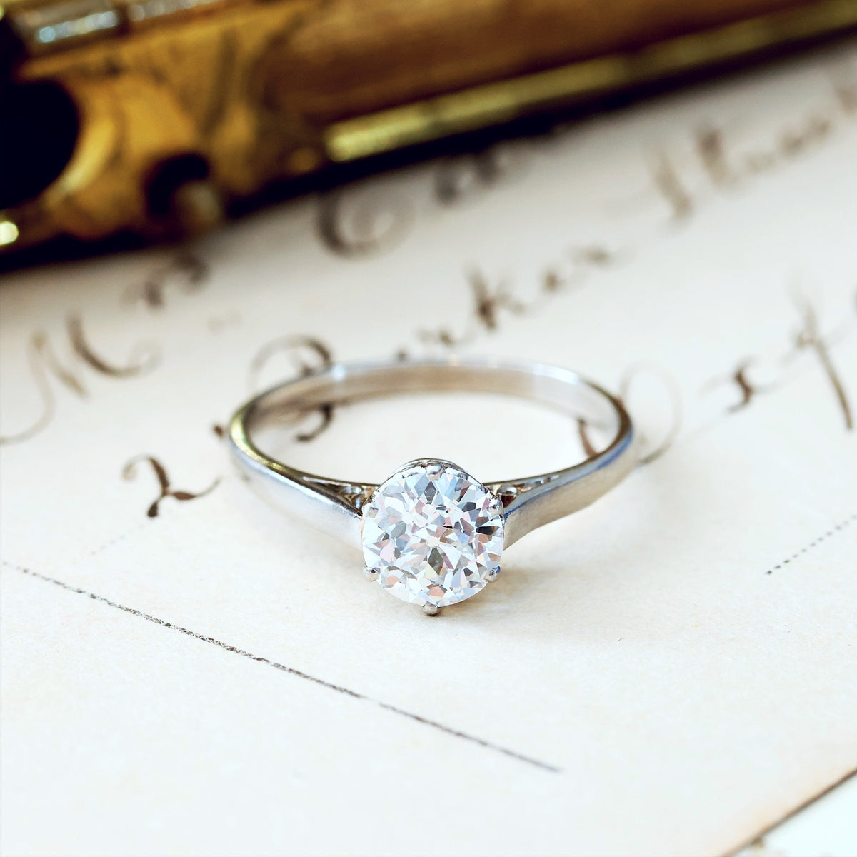 Sparklous!! Certificated Vintage Platinum Diamond Solitaire Ring