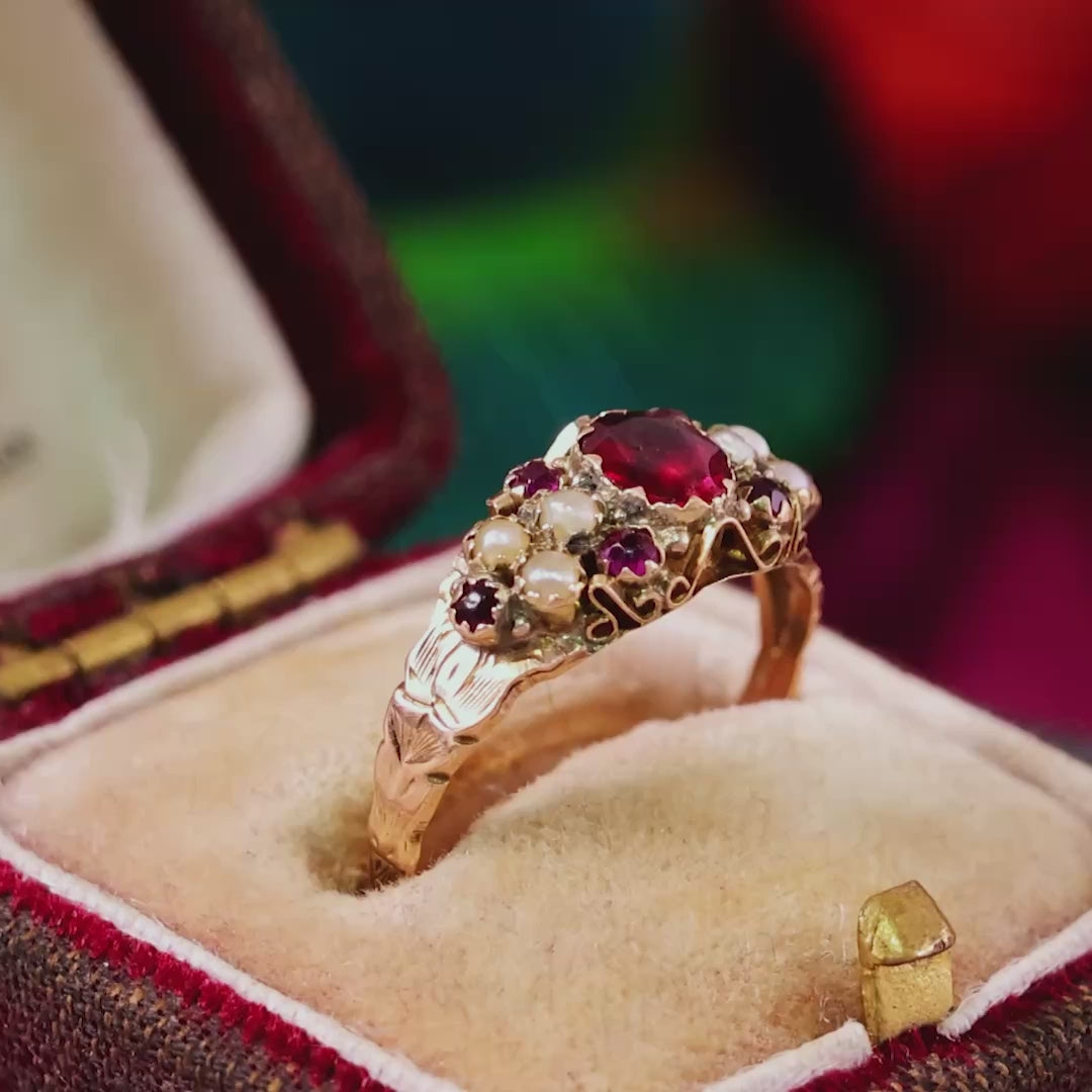 Antique 9ct Gold Garnet & Pearl Ring
