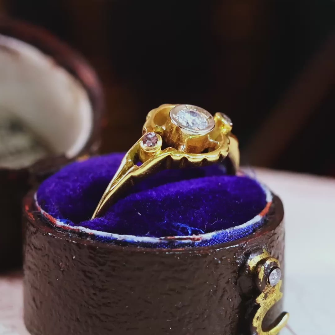 Vintage 18ct Gold Diamond Ring