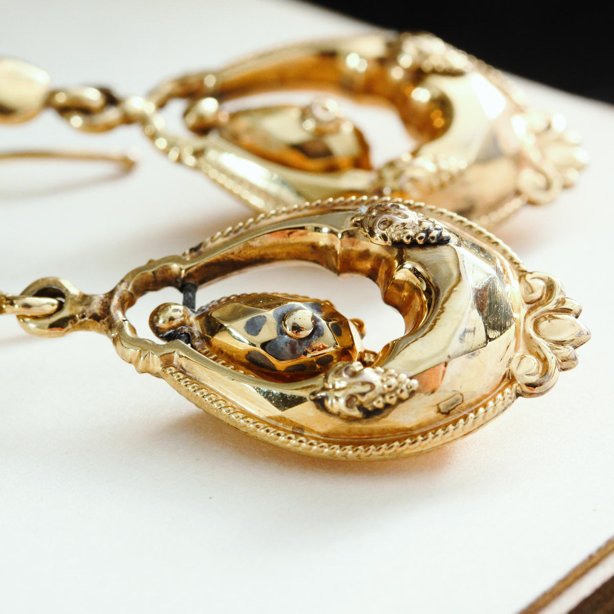 Antique 18ct Gold Drop Earrings