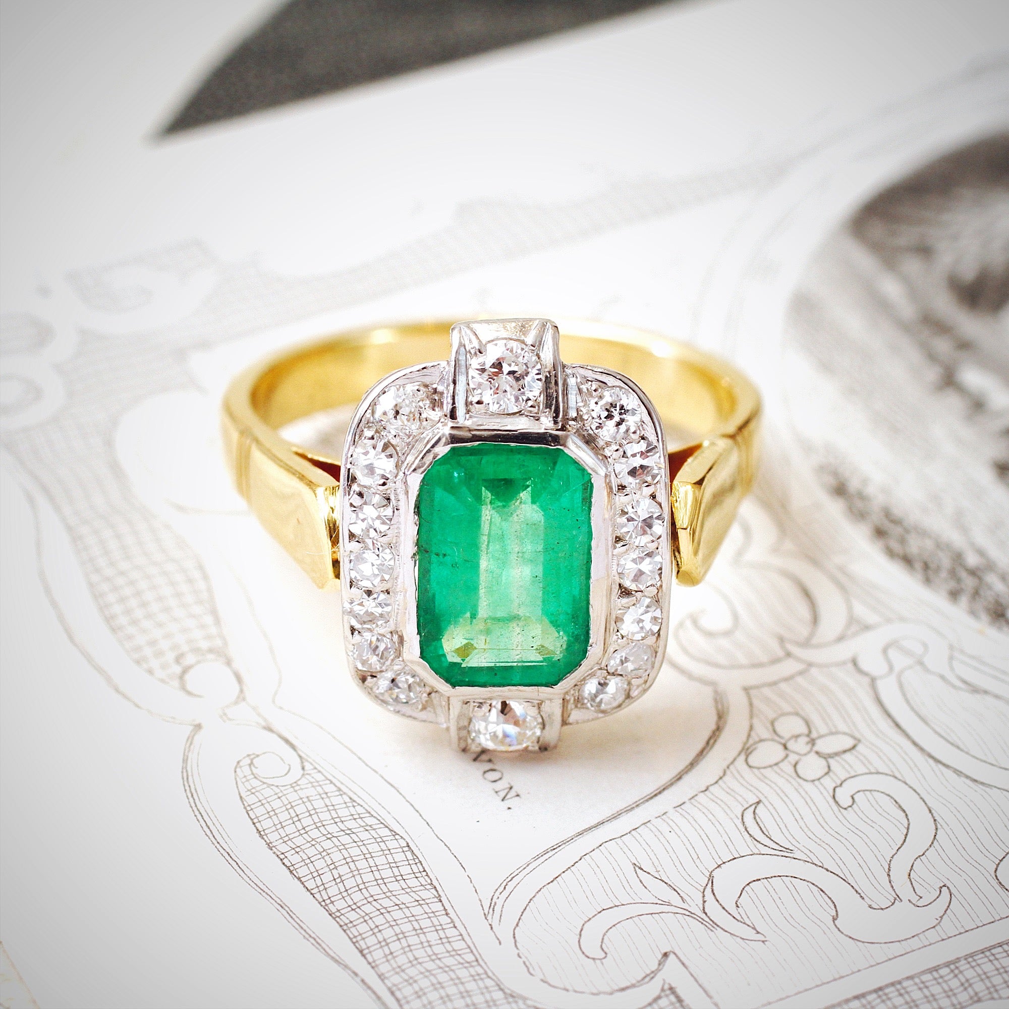 Fantastique 1970 s Deco Emerald Diamond Cocktail Ring Fetheray