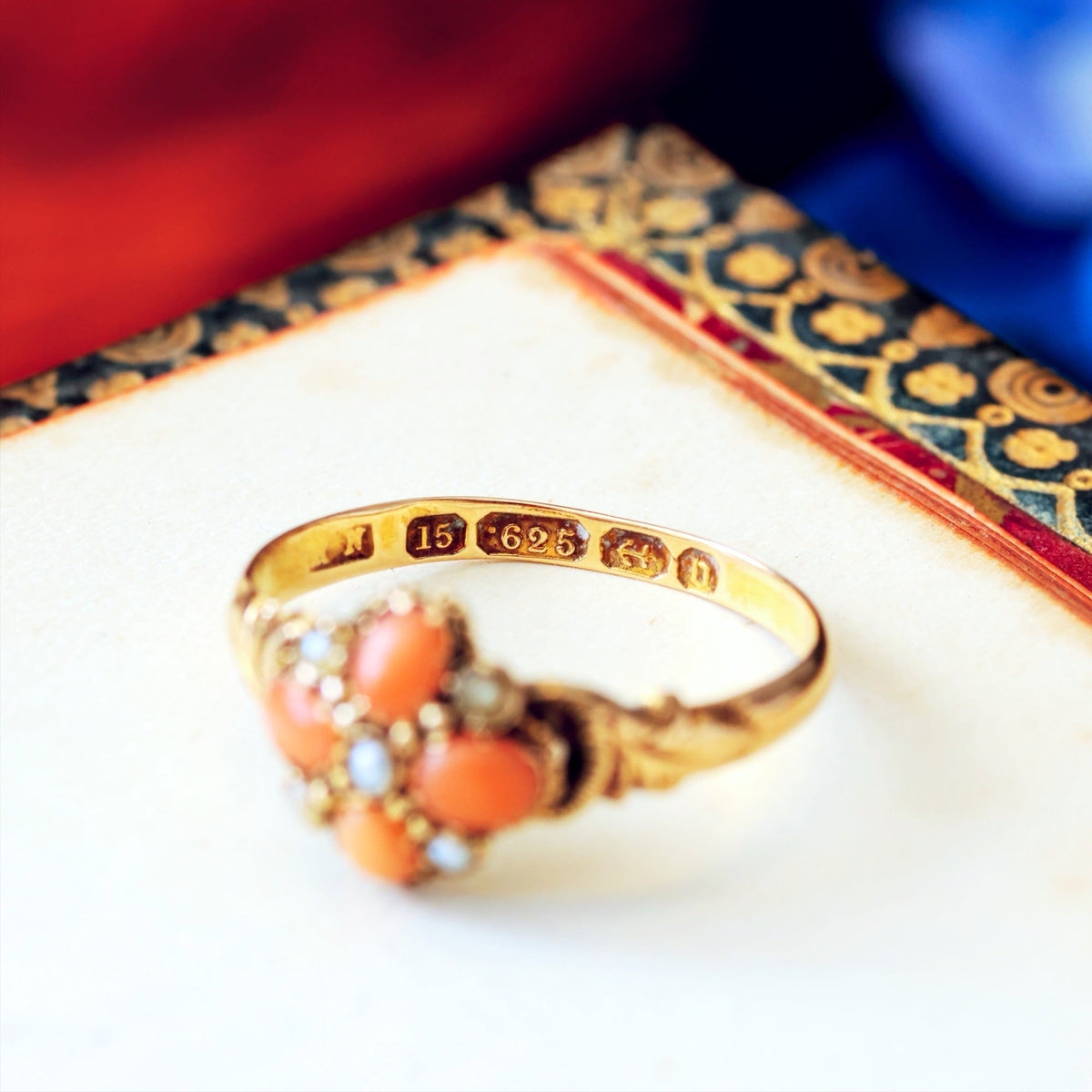 Elegant 15ct Gold