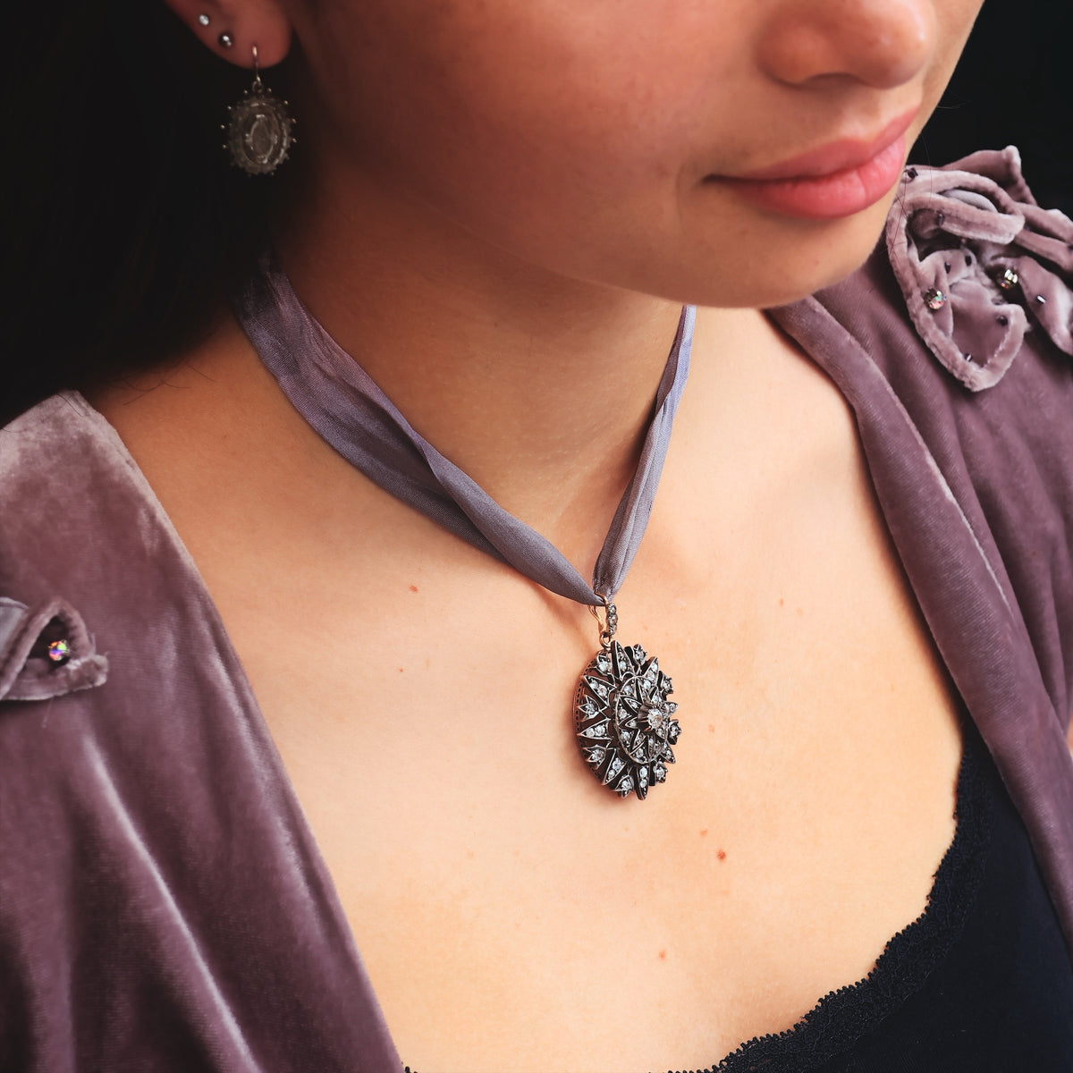 Regal Victorian Diamond Star Brooch/Pendant