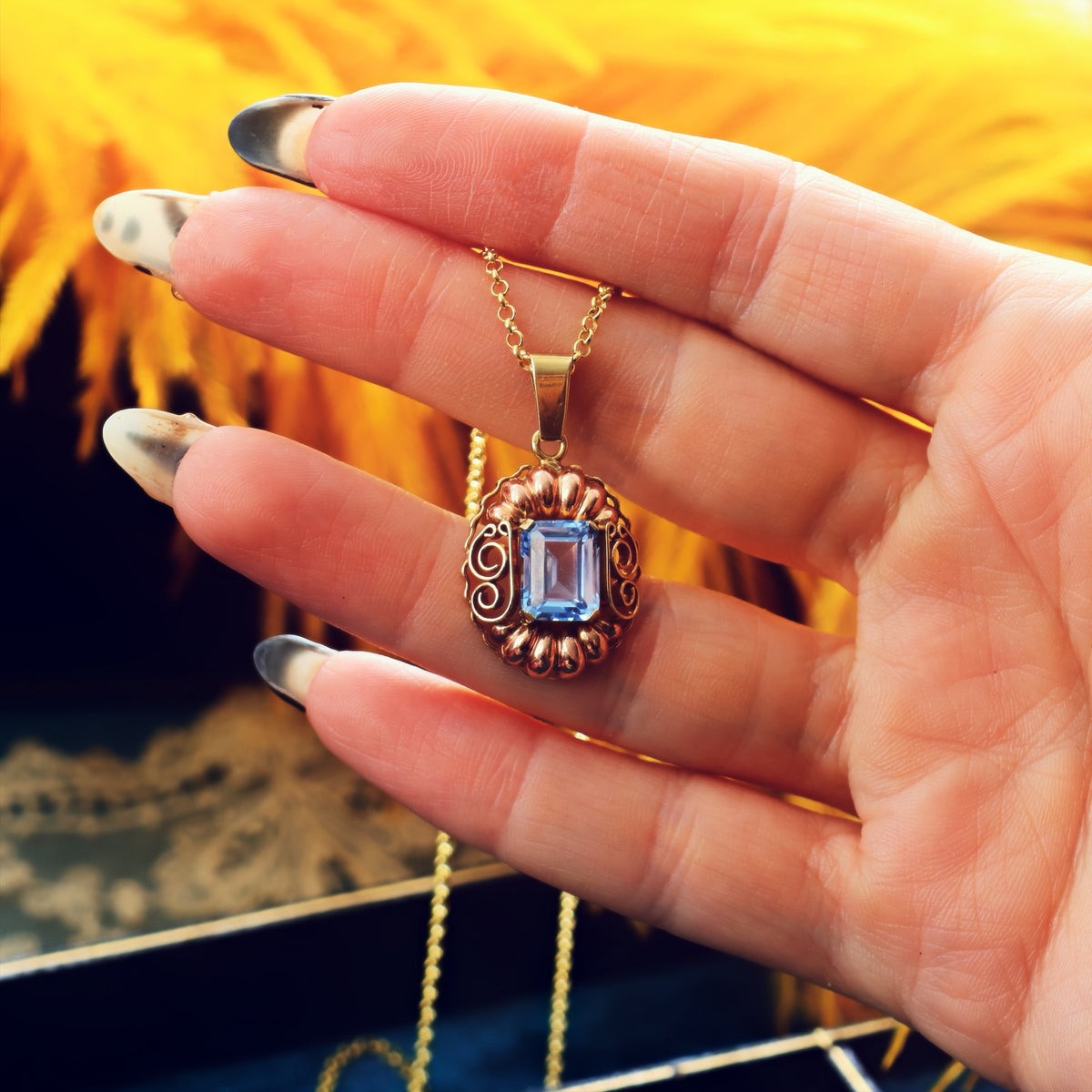 Vintage 1940's Russian Synthetic Spinel Pendant