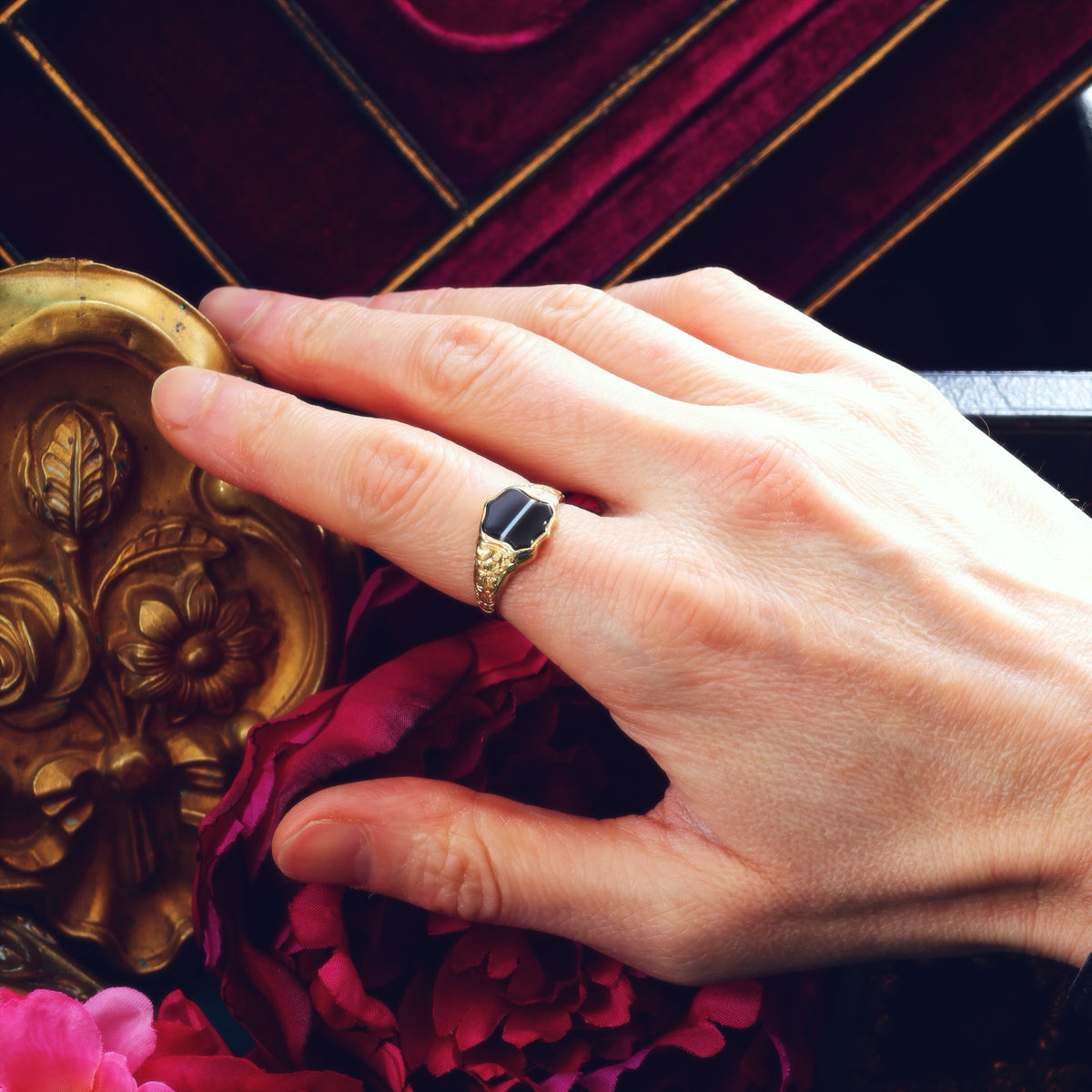 Antique Classical Men's Banded Agate Signet Ring