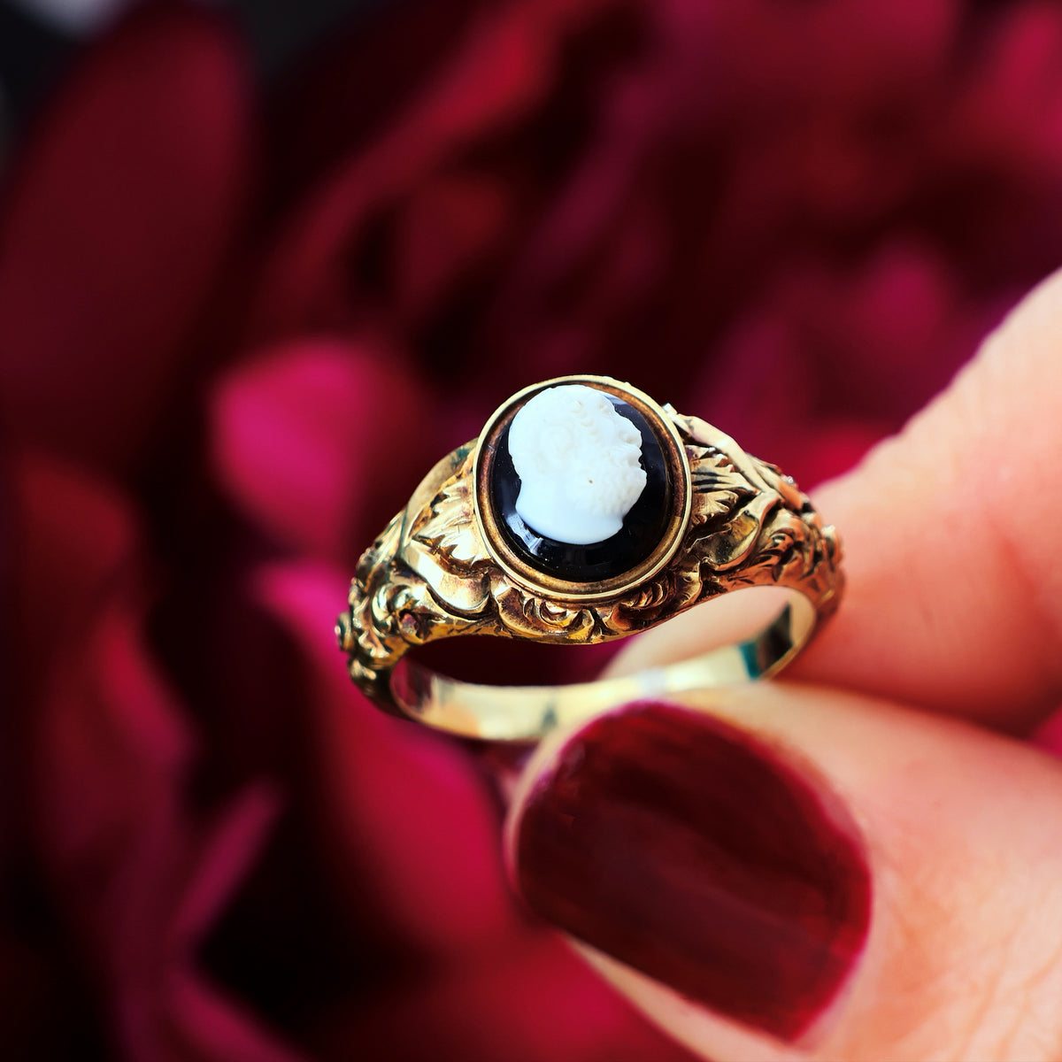 An Interesting Antique Hardstone Cameo Ring of Aristotle