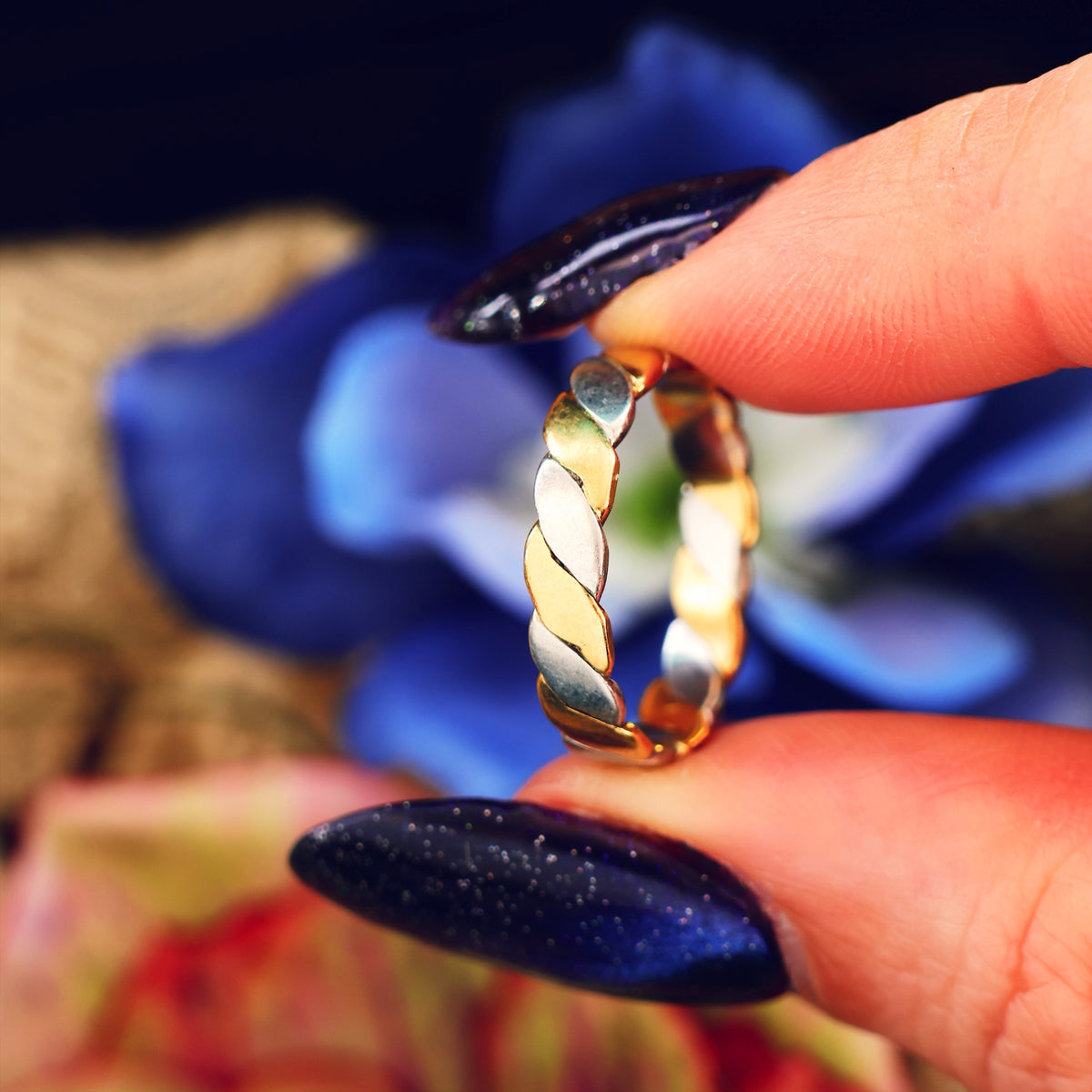 Vintage Size 'O' Two Colour Twist Wedding Band