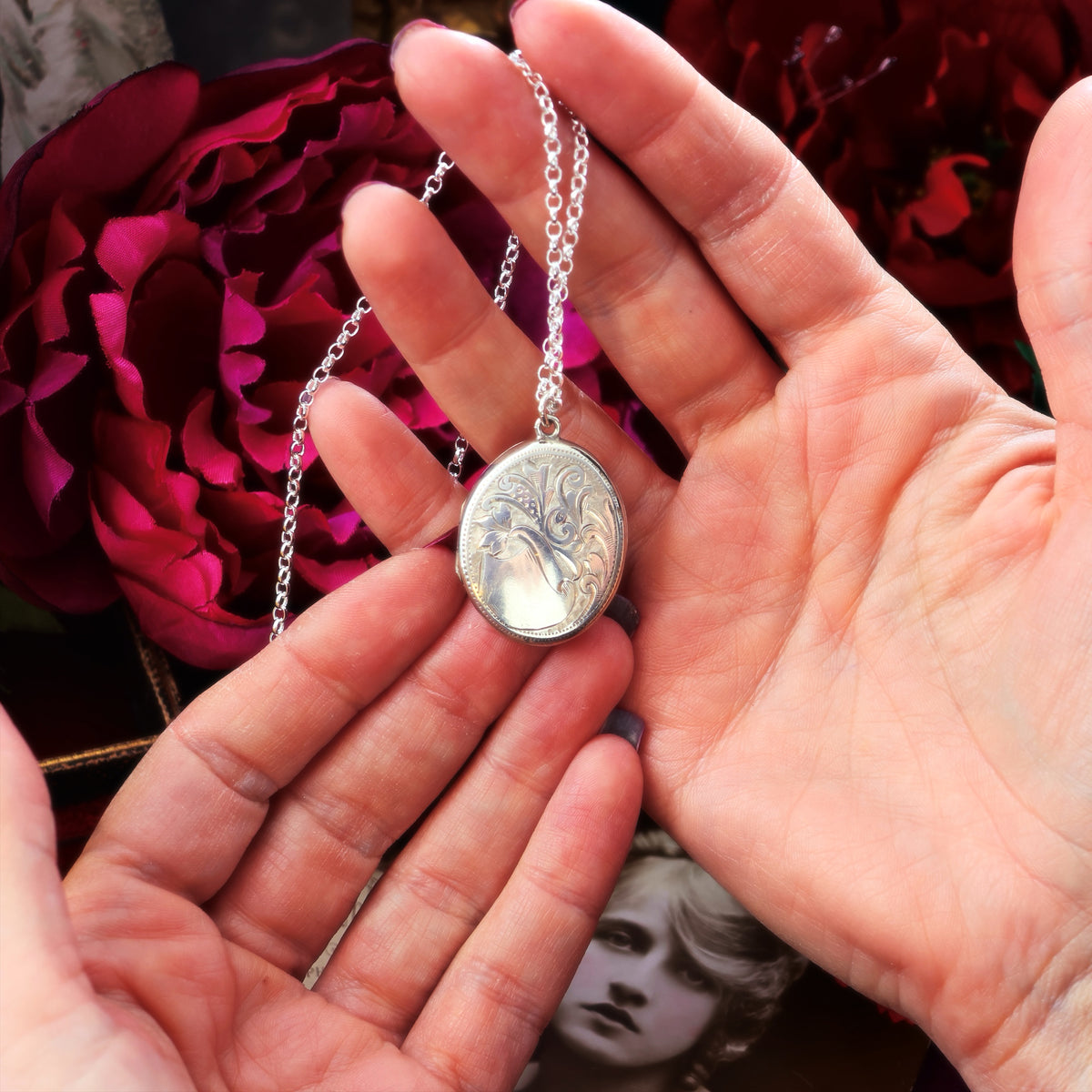 Antique Date 1908 Hand Engraved Oval Silver Locket