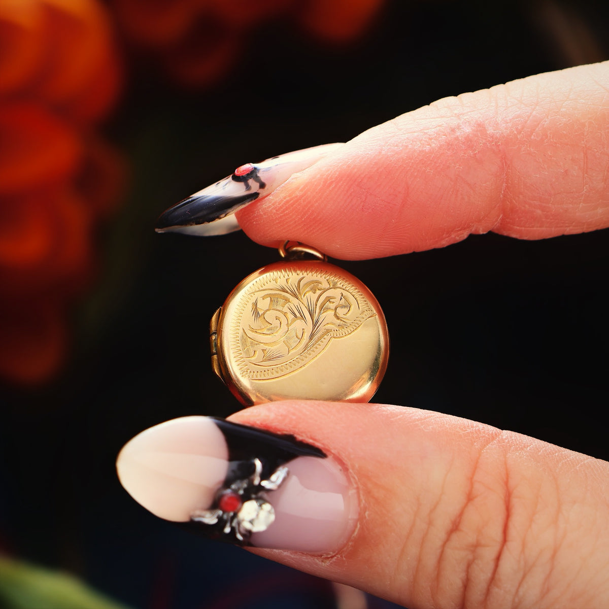 Petite Vintage 9ct Gold Locket