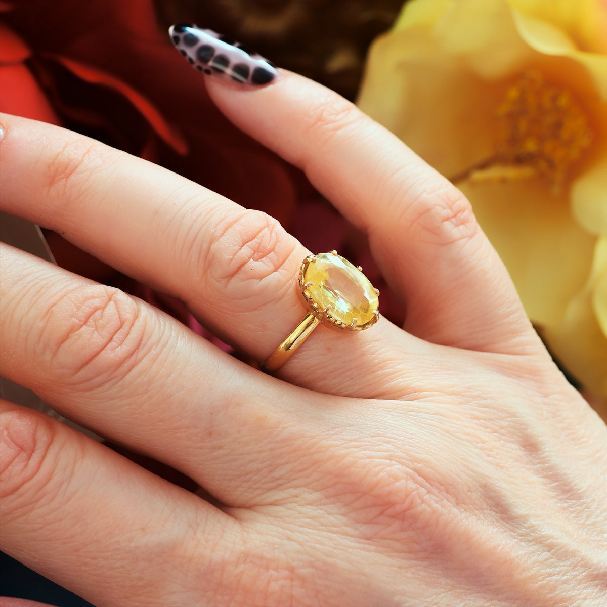 Rare Vintage 10 Carat Natural Zircon Specimen Ring