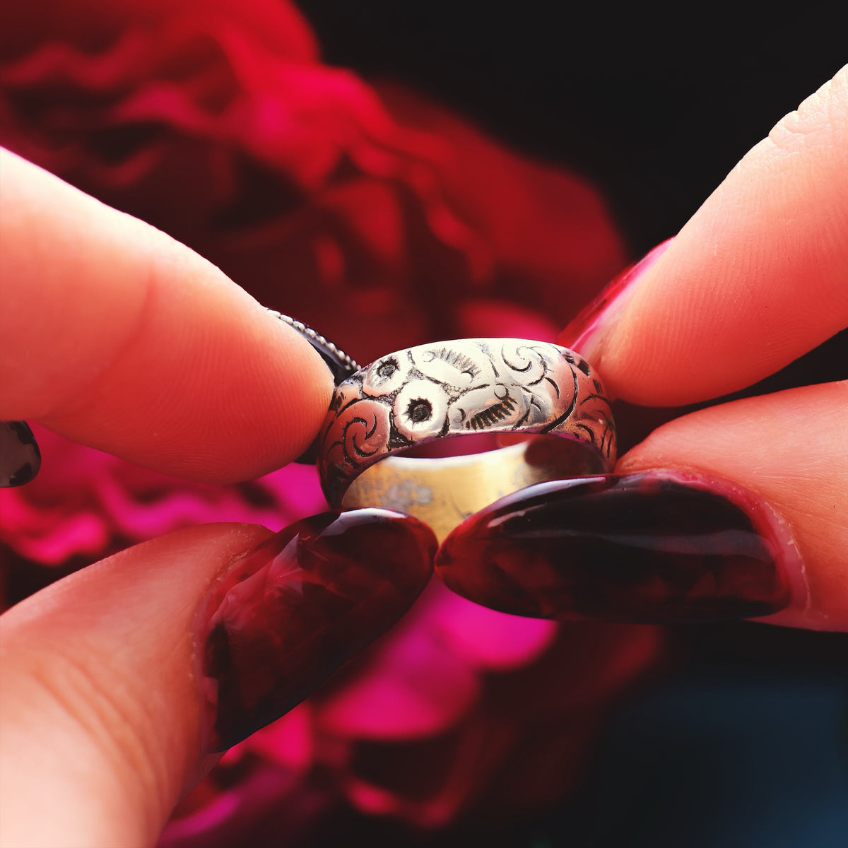 Antique Date 1887 Size 'Q' Silver Wedding Ring