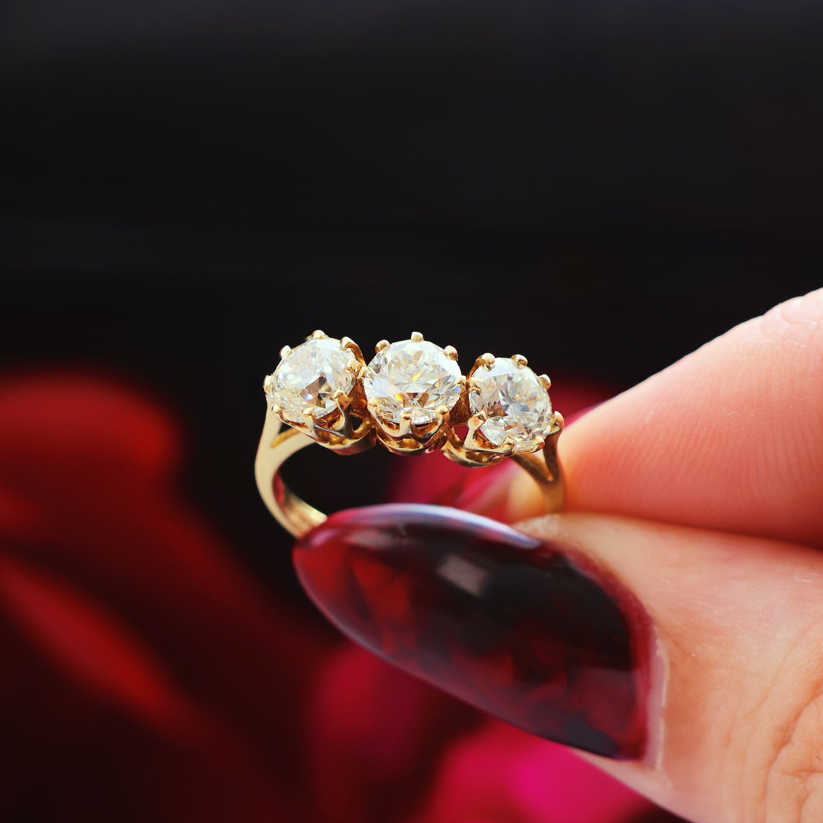 Exceptional! 2.40ct Vintage Diamond Trilogy Engagement Ring