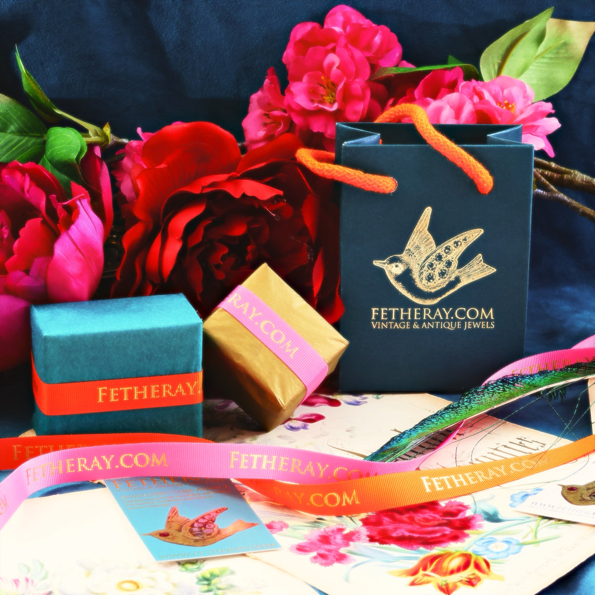 Charming 18ct Gold Snake Pendant