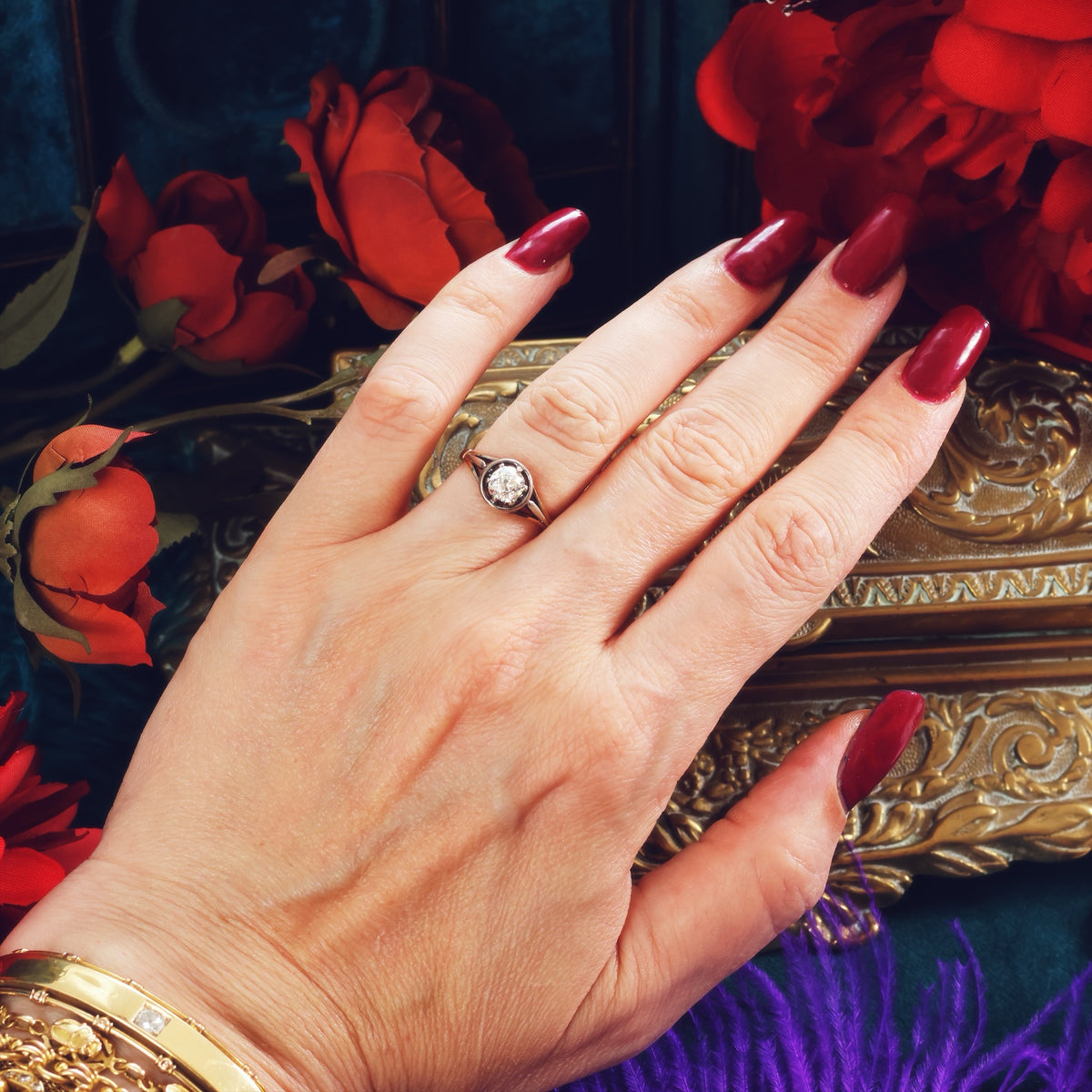Antique 0.90ct Hand cut Diamond Engagement Ring