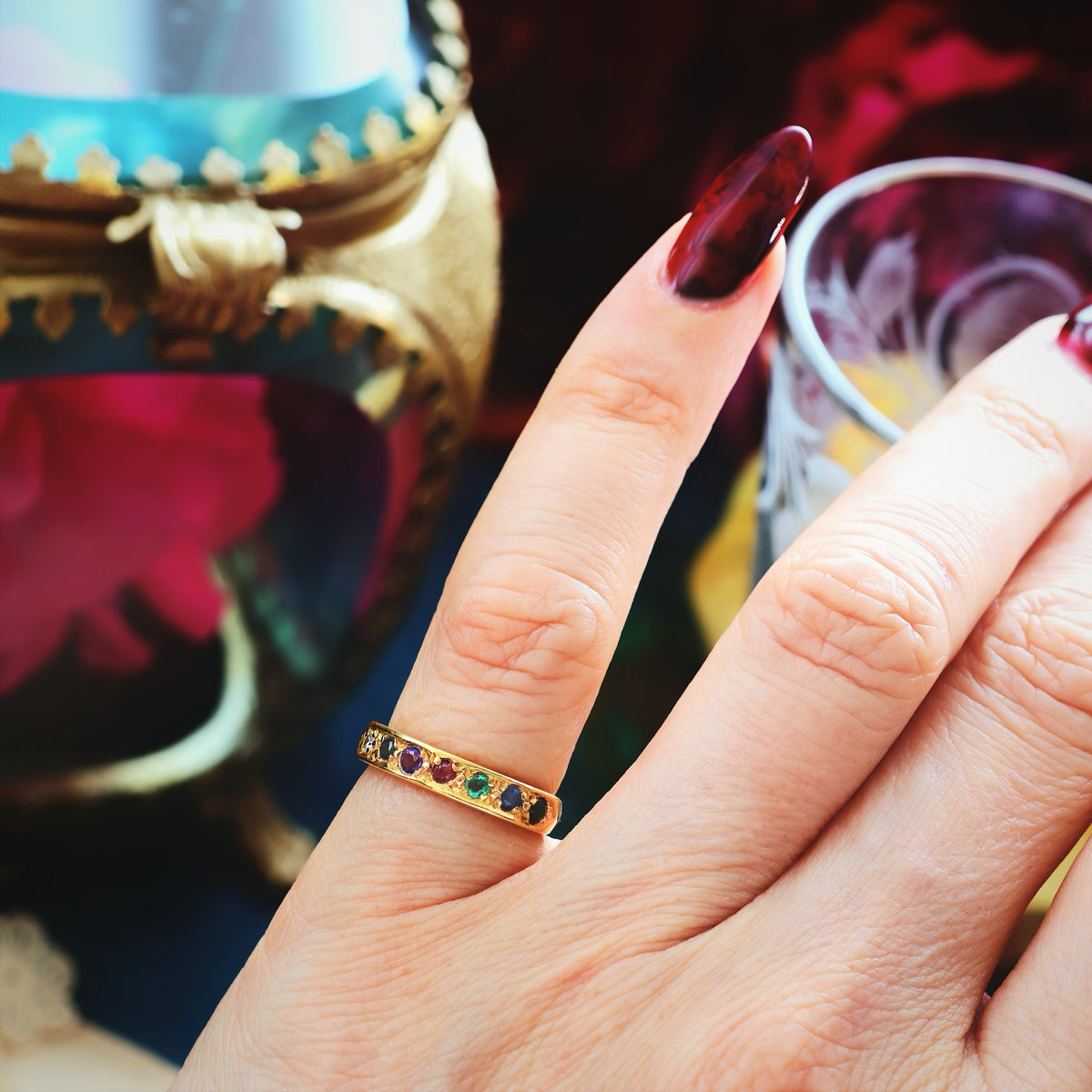 Vintage 18ct Gold Dearest Wedding Ring