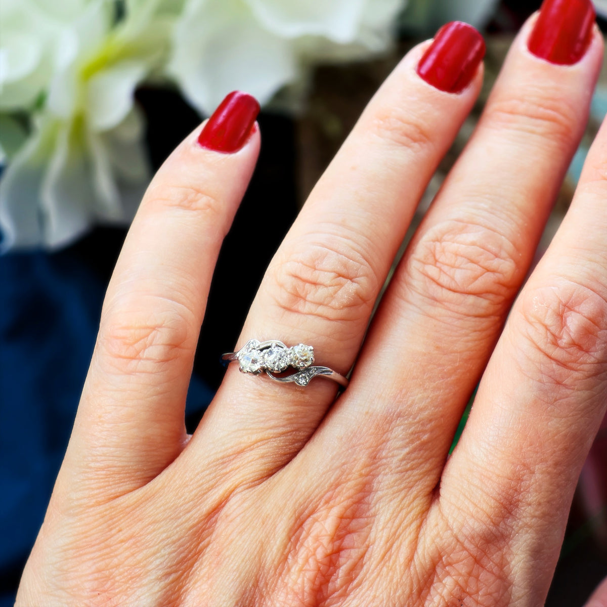 Sensational Vintage Trilogy Diamond Engagement Ring