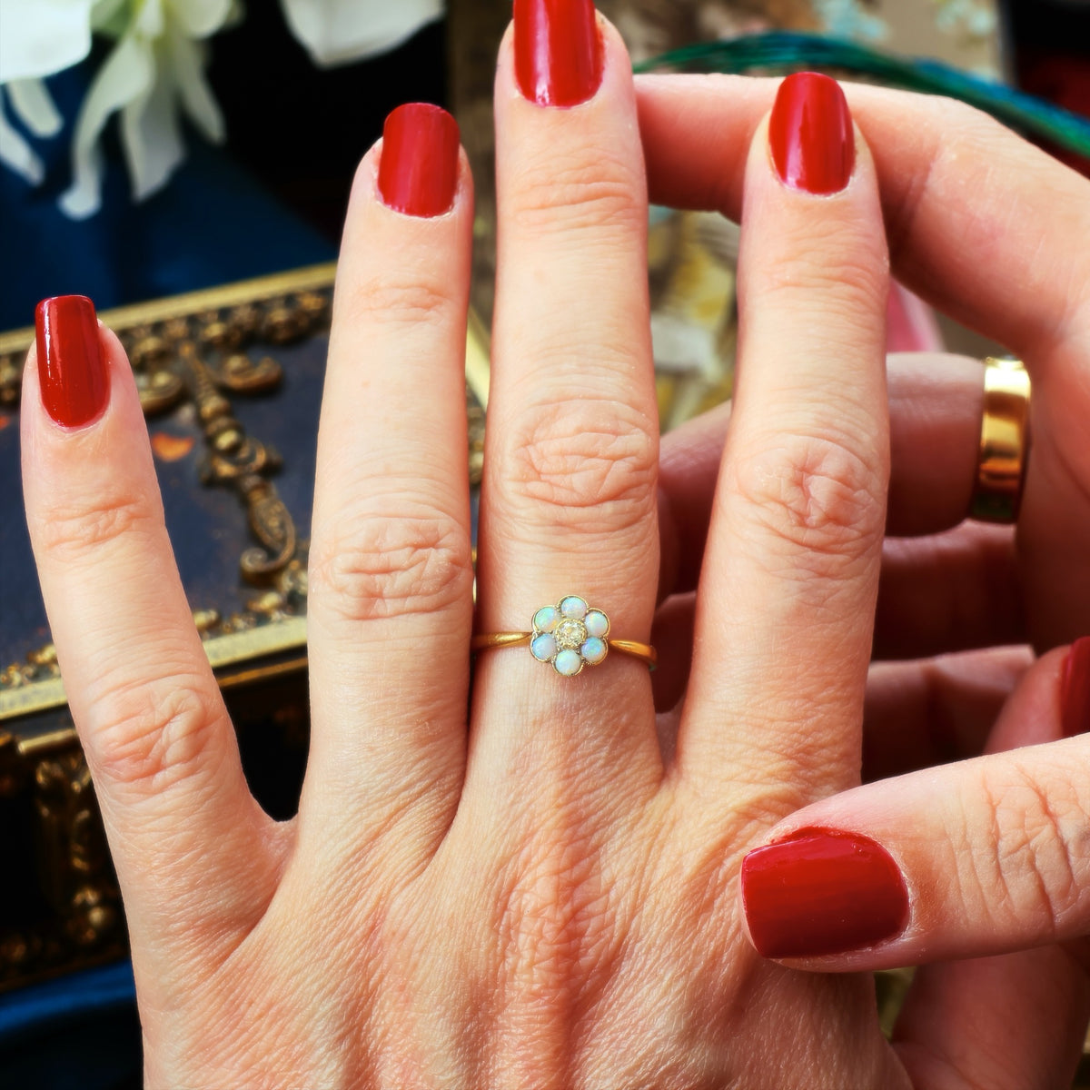 Vintage Romance! Crystal Opal & Diamond Daisy Ring