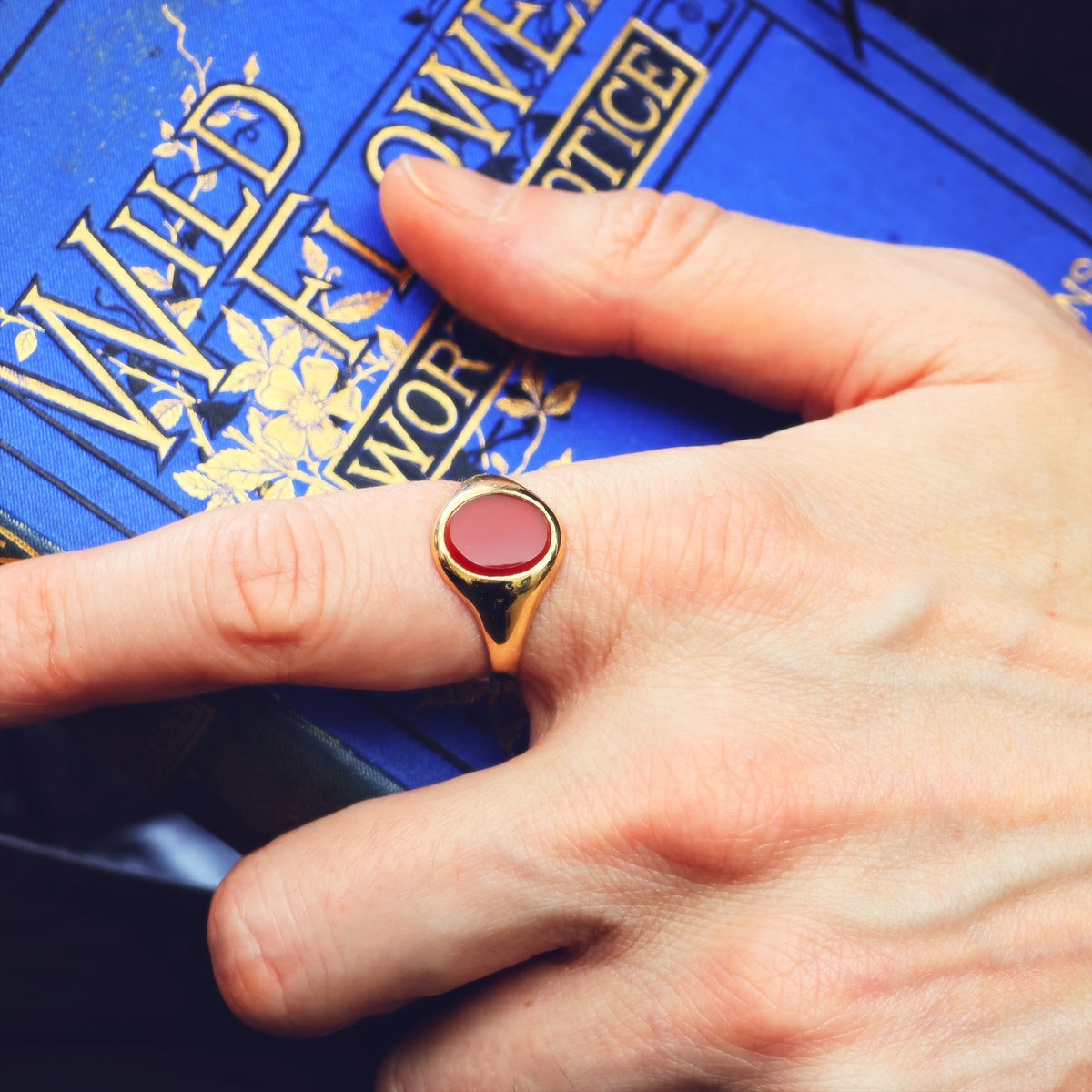 Date 1960 Russet Carnelian Gold Signet Ring