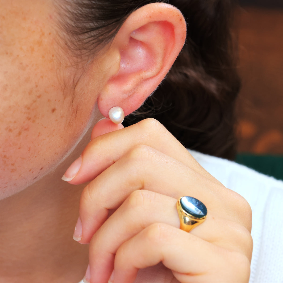 Vintage Freshwater Pearl Stud Earrings on 9ct Gold
