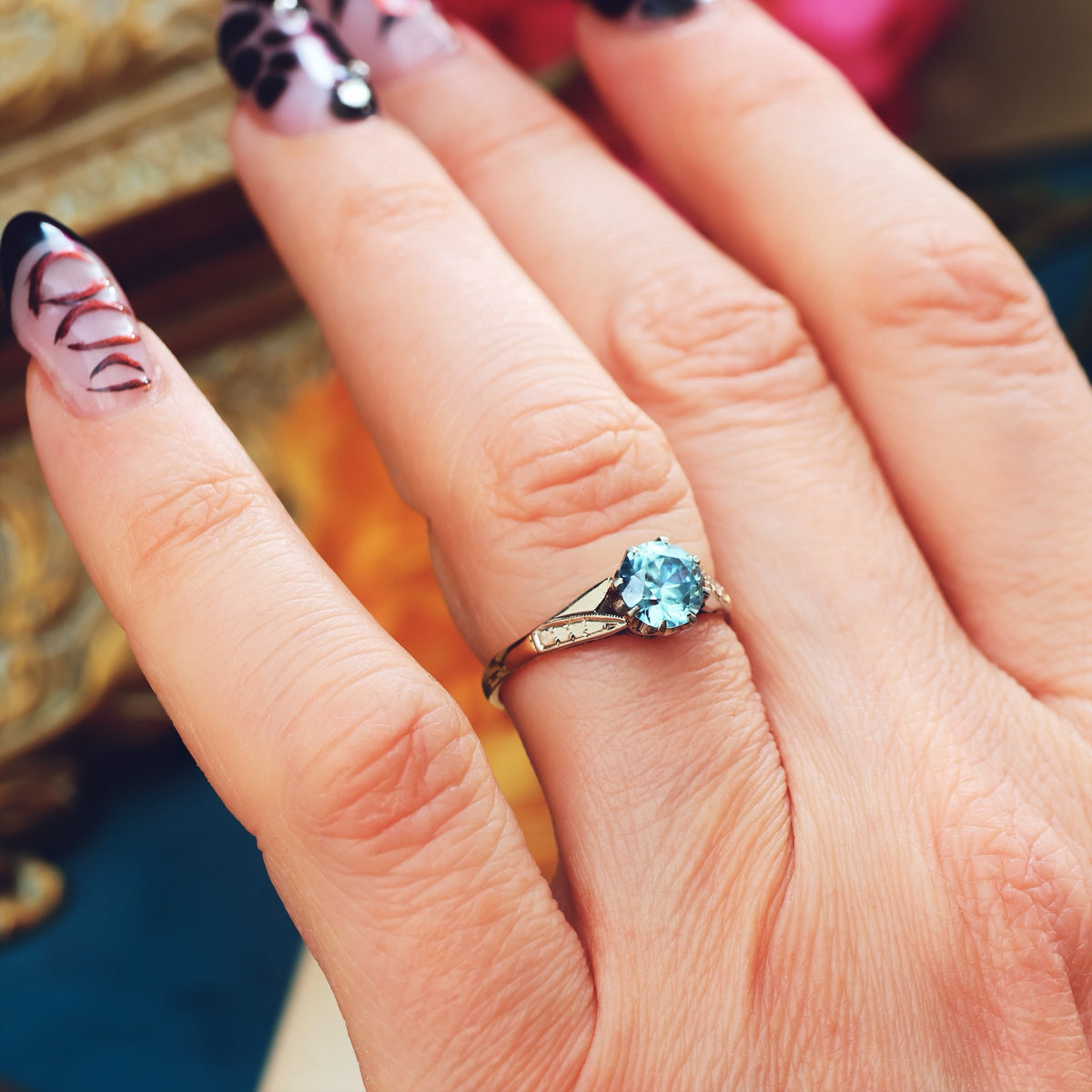 Vintage 1940's Glittery Blue Zircon Ring