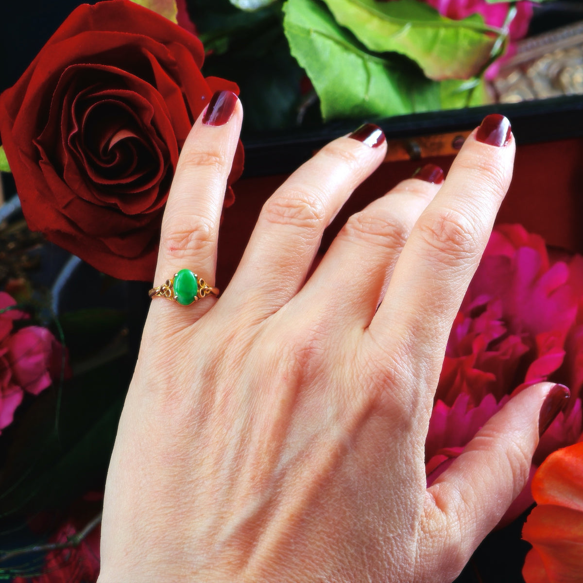 Vintage Mid Century 14ct Gold Jadeite Ring
