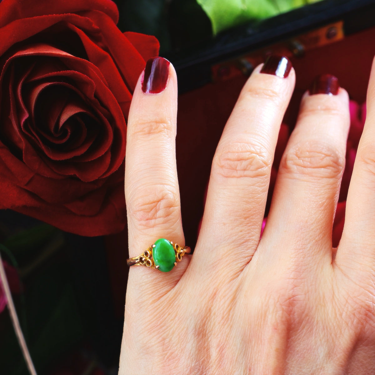 Vintage Mid Century 14ct Gold Jadeite Ring