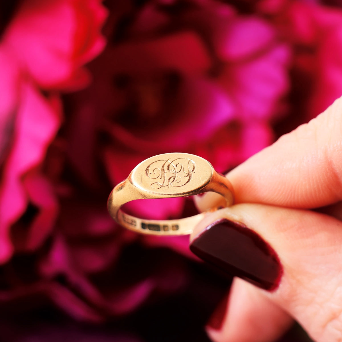 Vintage Date 1921 9ct Rose Gold Signet Ring