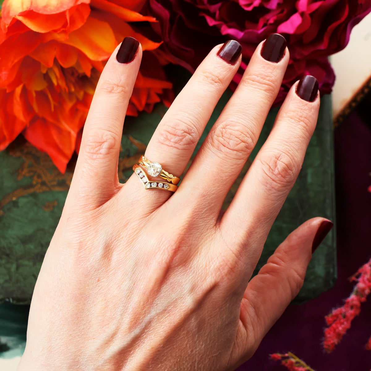 Date 1991 18ct Gold Diamond Wishbone Ring