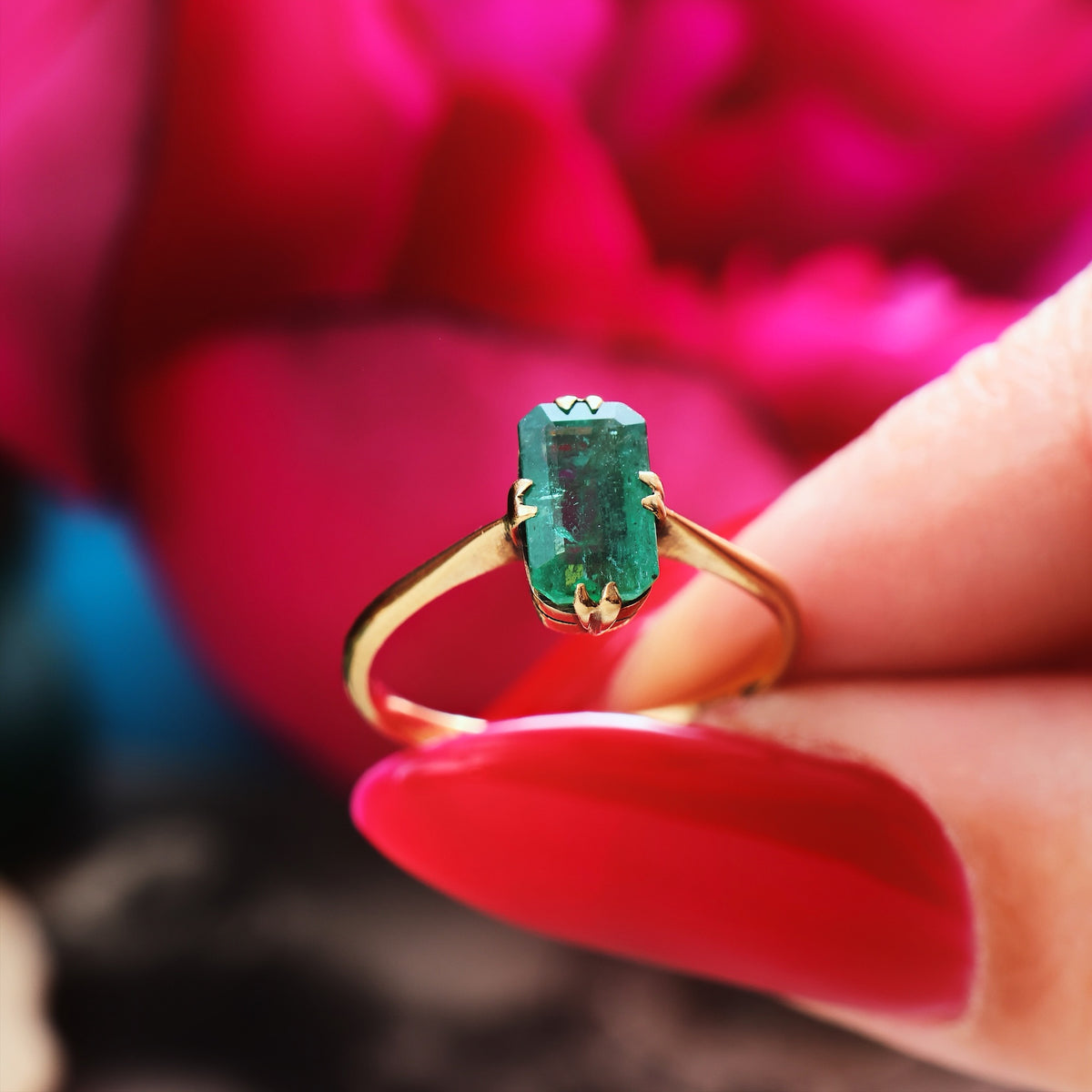 Vintage Specimen Emerald Dress Ring