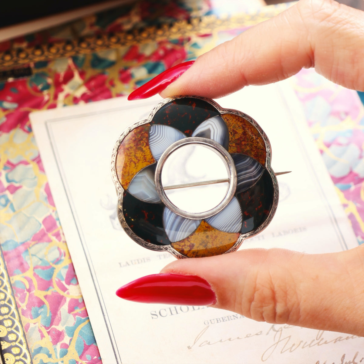 Splendid Victorian Scottish Specimen Agate Brooch