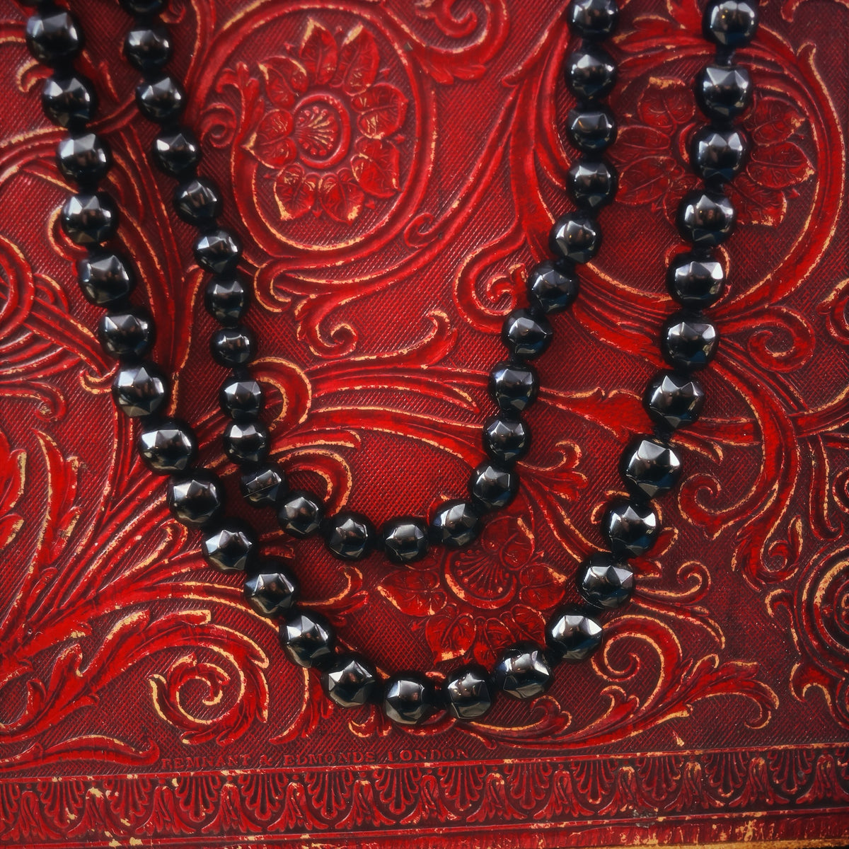 Georgian Gothic! Scarce Long Faceted Whitby Jet Necklace