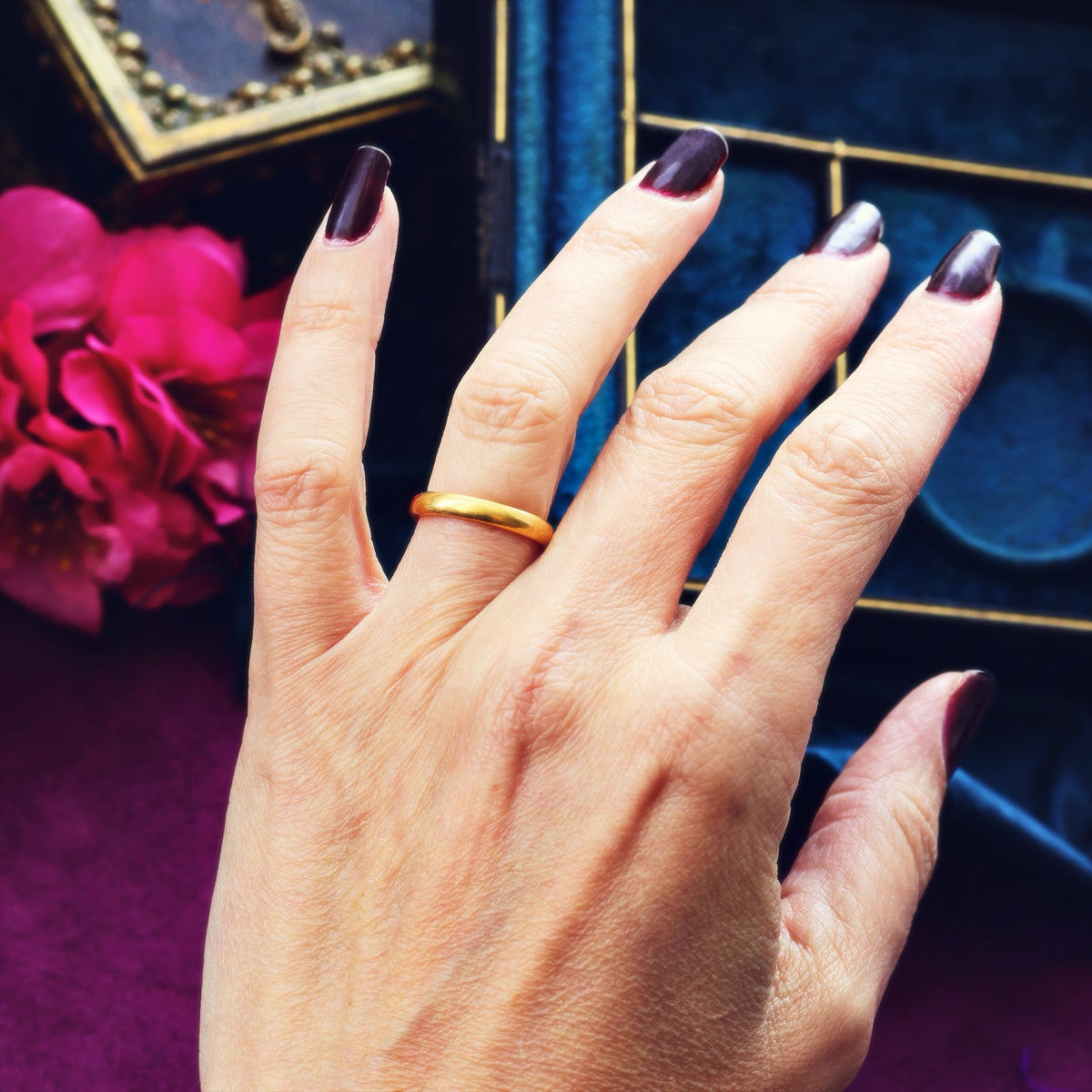 Together Forever! Pair of Vintage 22ct Gold Wedding Bands