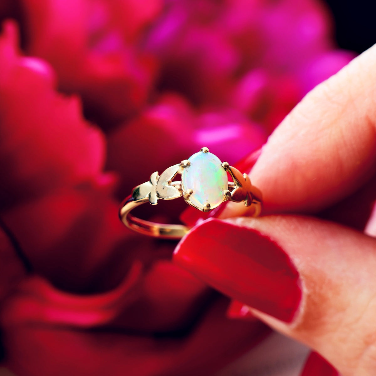 Vintage Date 1979 Crystal Opal Dress Ring