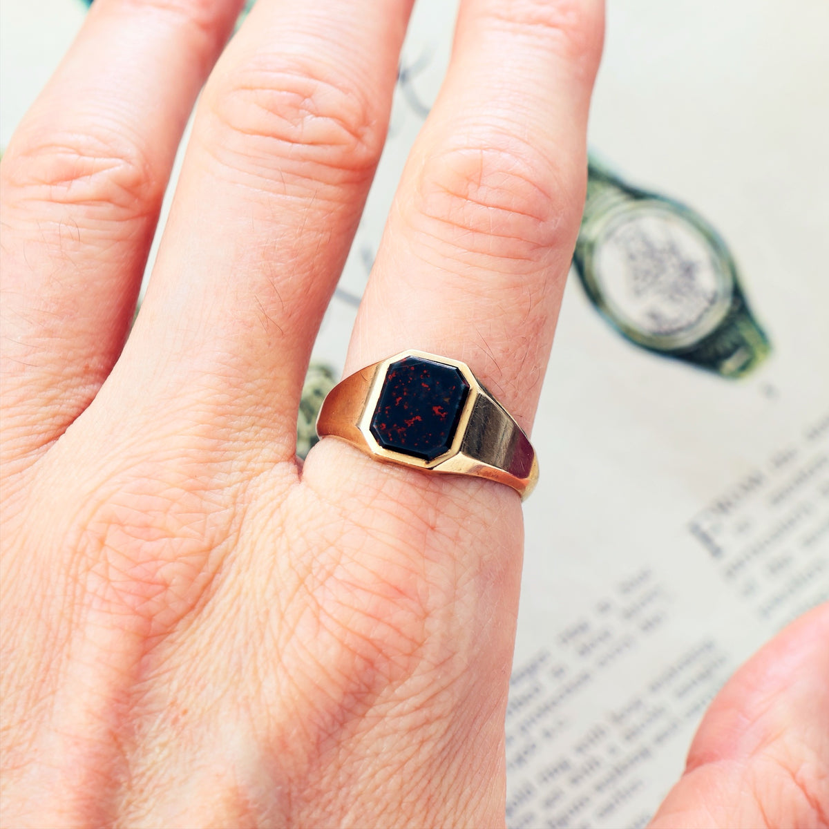 Striking Art Deco Date 1955 Bloodstone Signet Ring